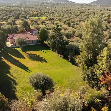 Unique Vacation With Spectacular Evia Landscapes * Loukissia